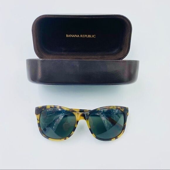 BANANA REPUBLIC Tortoise Shell Sunglasses. - Picture 1 of 5